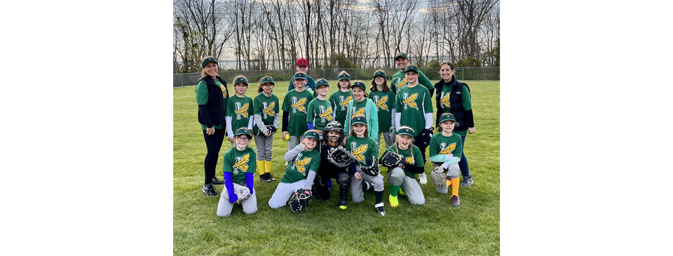 2022 Girls Softball Team